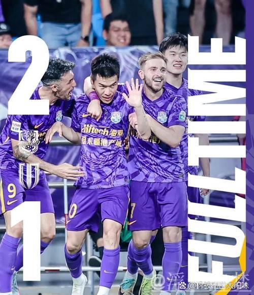 中超官方赛季最佳阵容：莱昂纳多领衔，朱5蒋4上榜，蓉城占据4席